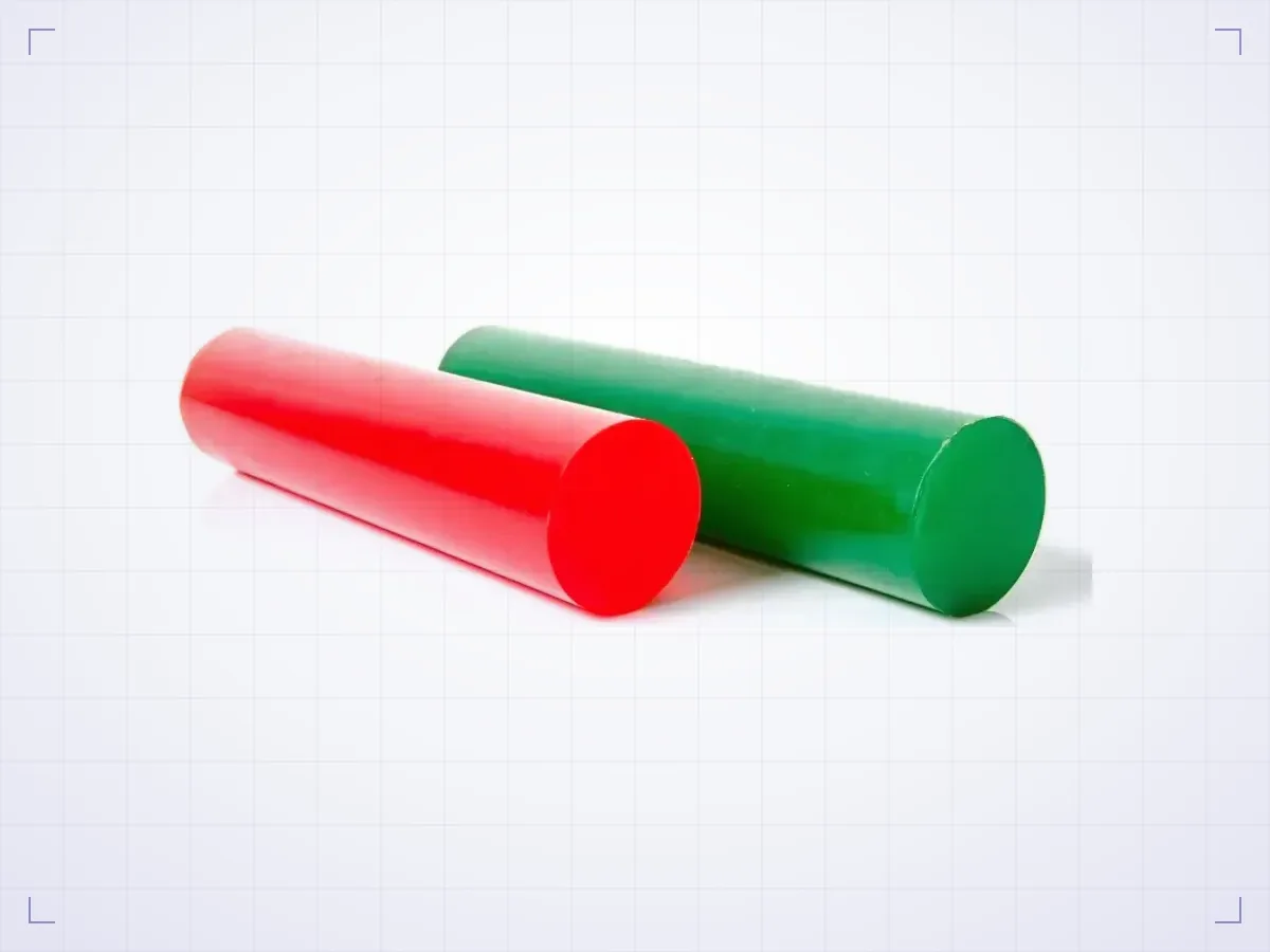 Tarugos de poliuretano vermelho e verde